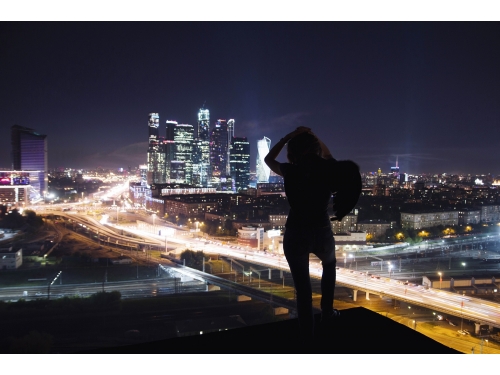 Fotografia nocna w mieście - jak uchwycić światła metropolii?